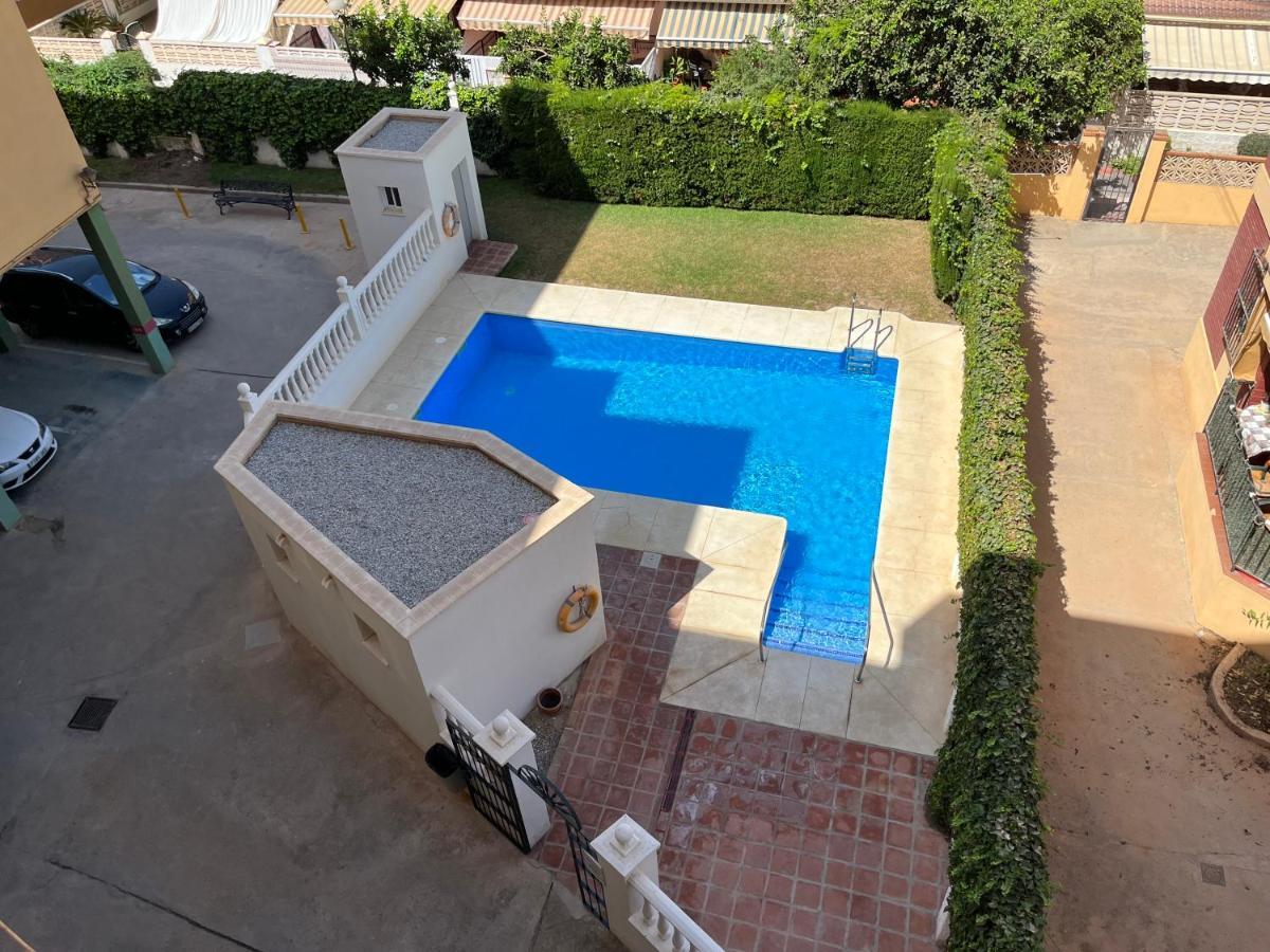 Apartamento Playa Azul Rincon de la Victoria Luaran gambar